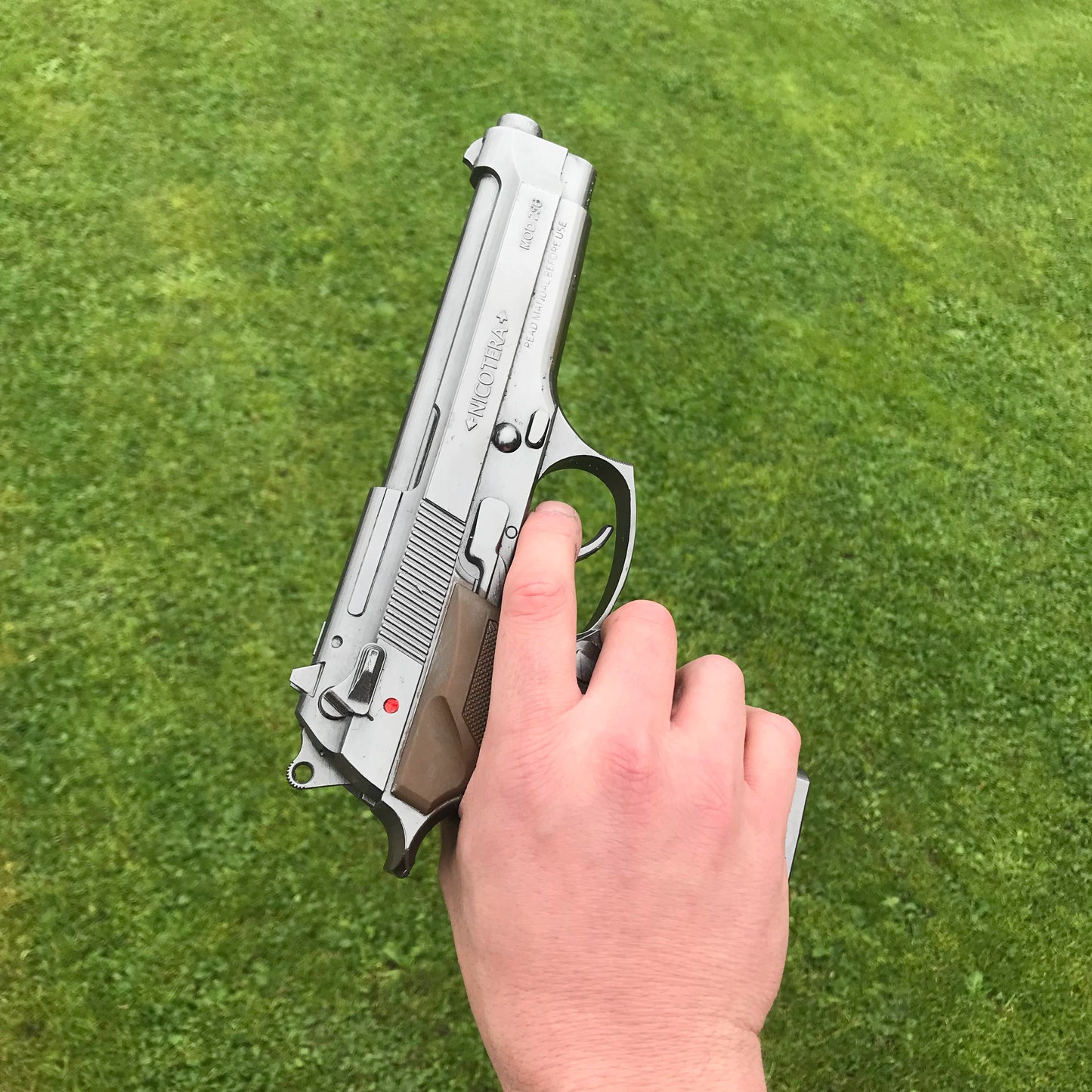 The Last Of Us 2 - Ellie's sidepiece - Handmade Solid Resin Cosplay Prop! The Last Of Us Gift Cosplay Fake Cosplay Costume Film Prop!