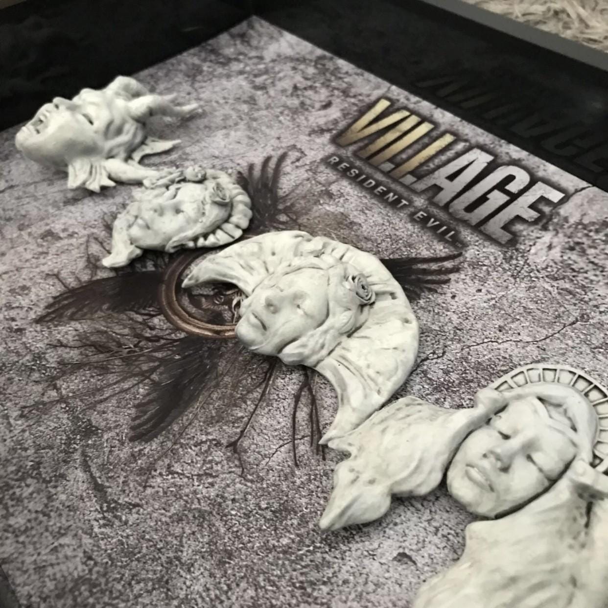 Resident Evil Village - Statue Head Keys That Open Lady Dimitrescu Castle!