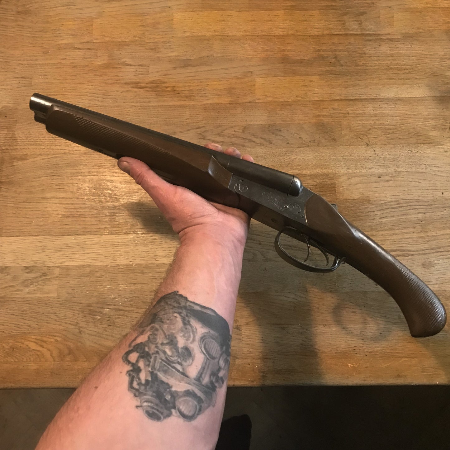 Dean Winchesters -Sawed-Off Shotgun Prop- Solid Resin Cosplay Prop of The TV Series Supernatural, The Winchesters shotgun Replica Fan Inspired! Fake Toy Display Gun