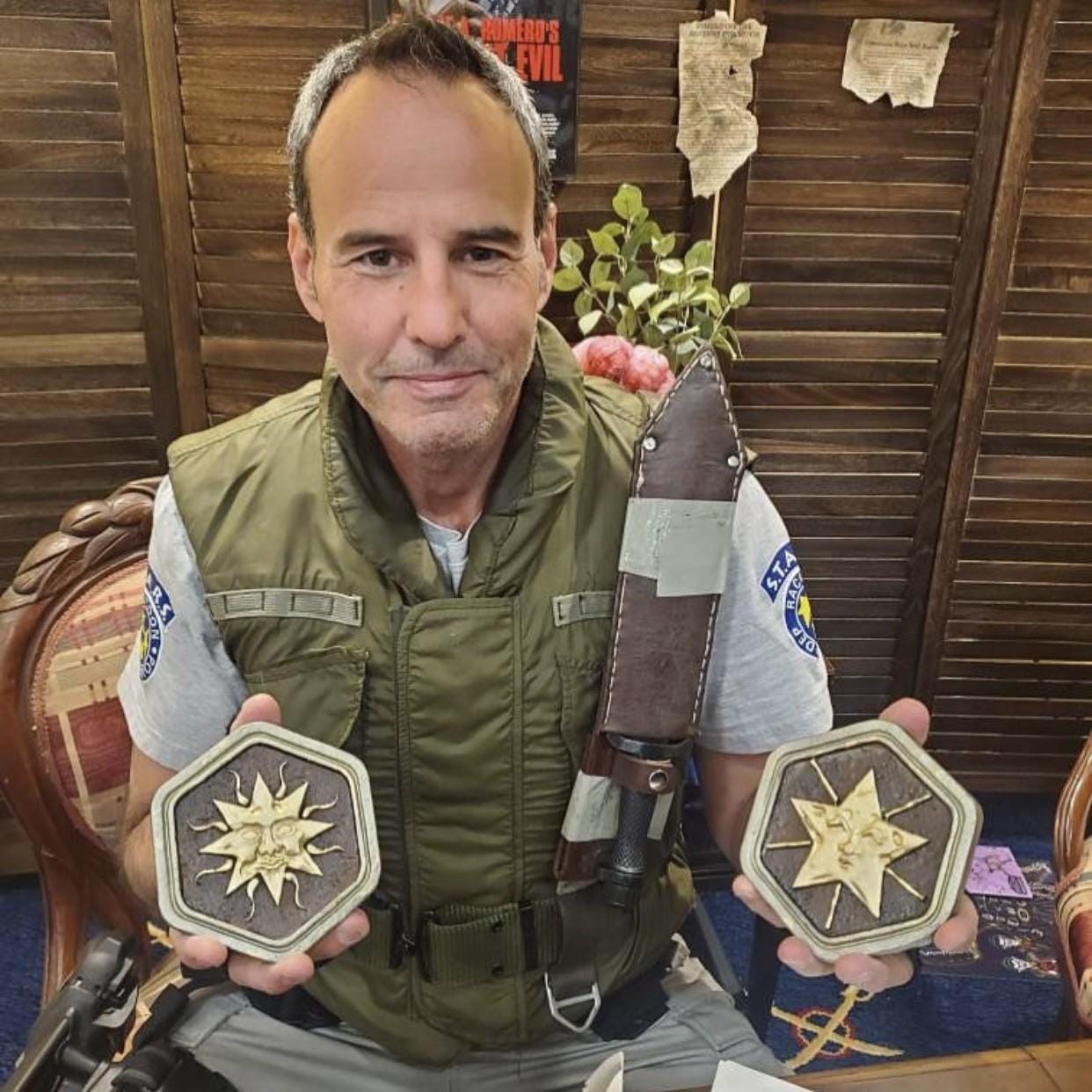 Resident Evil 1 Crests! Solid Resin! Wind Crest, Moon Crest, Star Crest, Sun Crest! Resident Evil items! Capcom