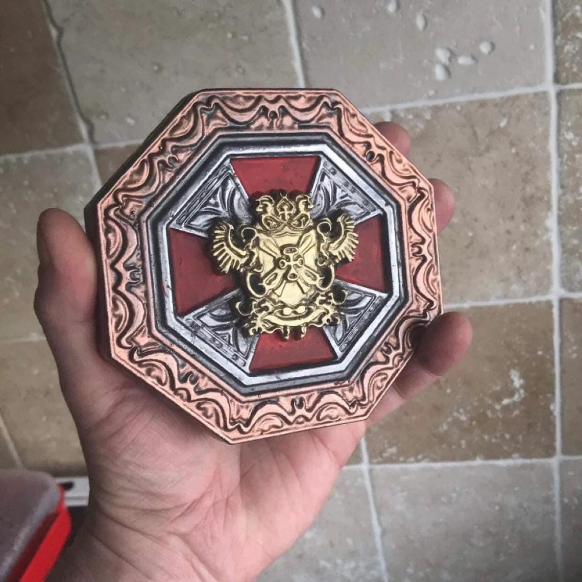 RESIDENT EVIL Stone and Metal Object! Resident evil game item!