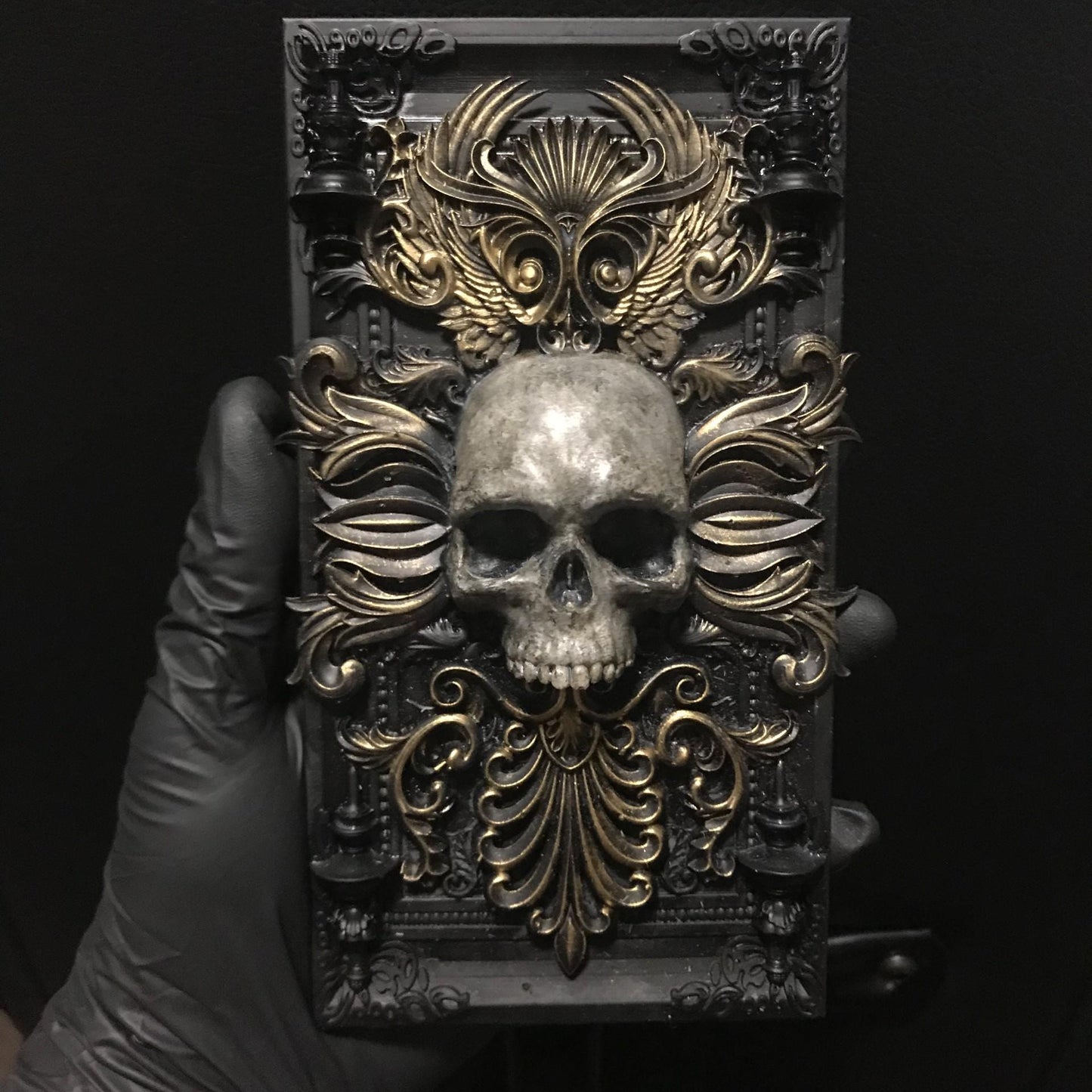 Gothic Skull Resin Plaque - Handmade Wall Decor