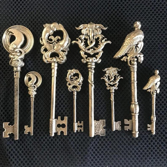 Resident Evil 4 Bunch Of Keys! Resident Evil Remake keys!