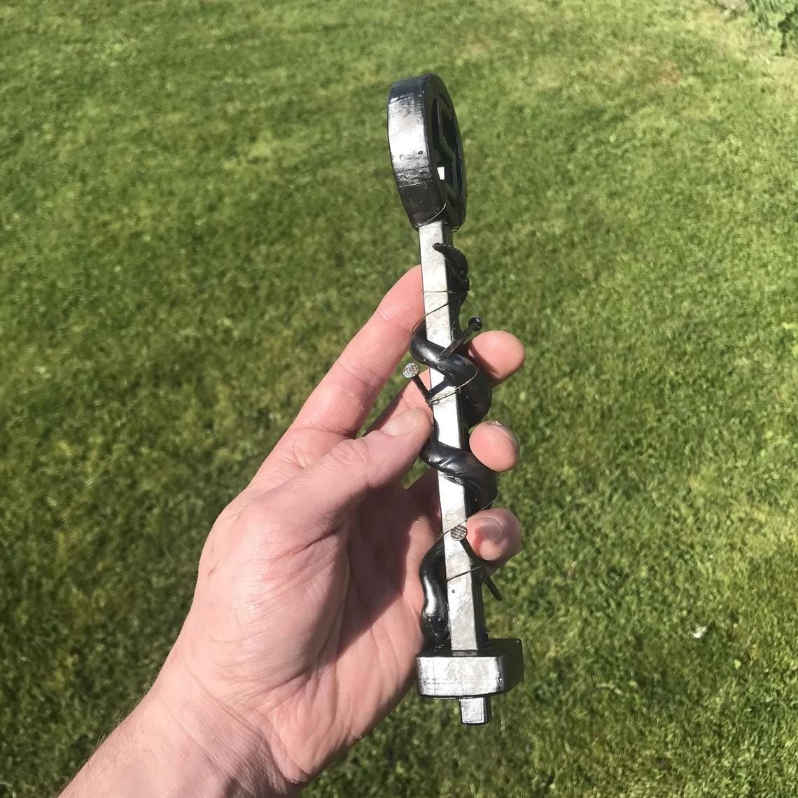 Resident Evil Key - Resident Evil 7 Snake Key! Resin Resident Evil Key! High Quality Collectible! Cosplay Gift!