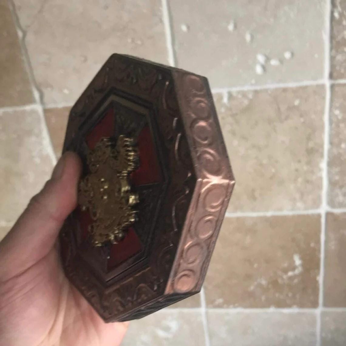 RESIDENT EVIL Stone and Metal Object! Resident evil game item!