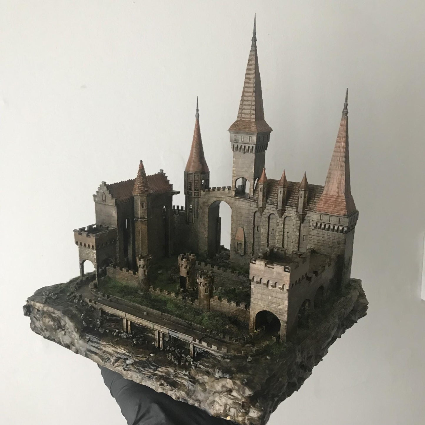 Resident Evil Village Castle Puzzle Game Bust! Dimitrescu Labyrinth