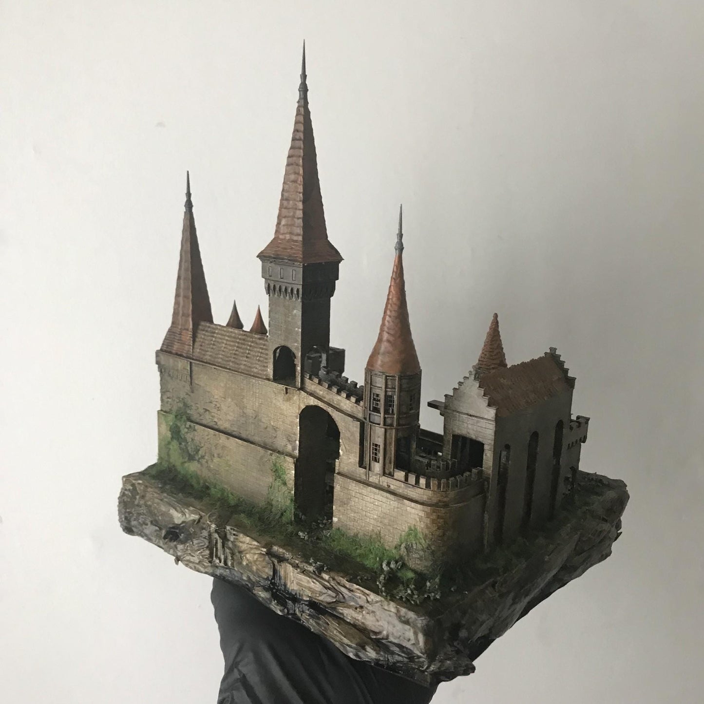 Resident Evil Village Castle Puzzle Game Bust! Dimitrescu Labyrinth