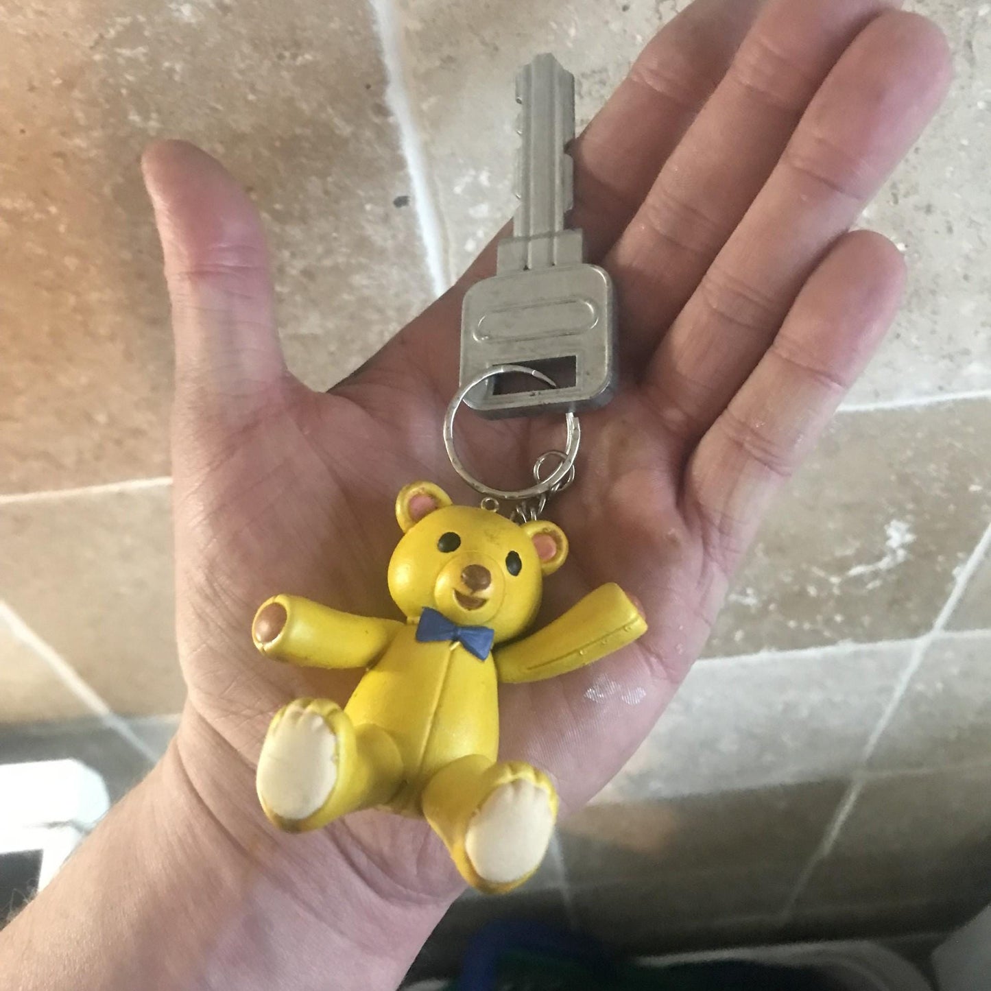 Resident Evil 4 - Water scooter Key / Jet ski Key! Ada Wong Gives Leon Kennedy!