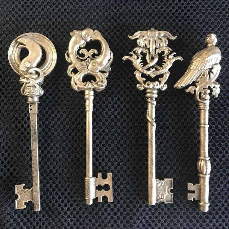 Resident Evil 4 Bunch Of Keys! Resident Evil Remake keys!