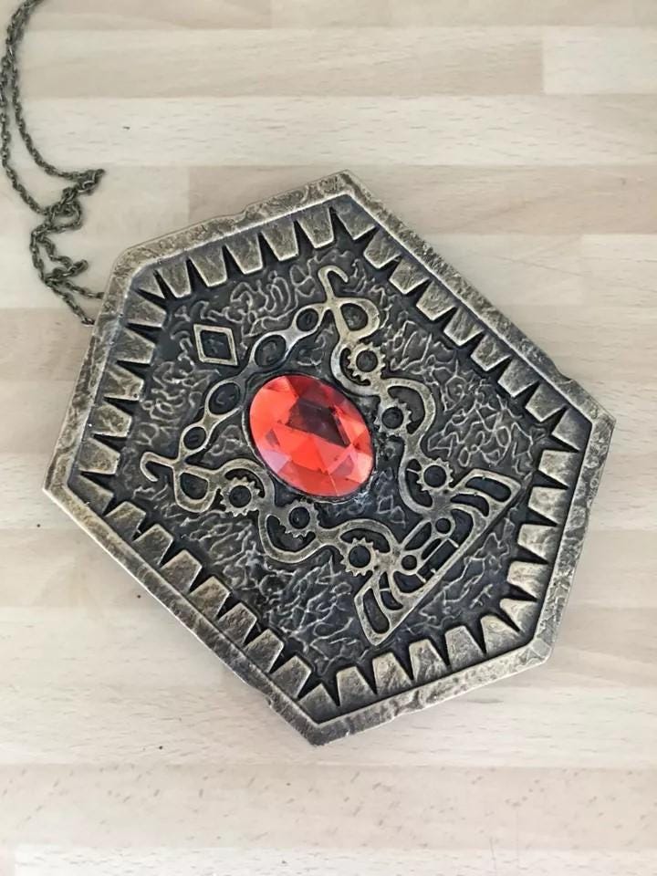 Bride of Chucky Heart of Damballa Amulet! Child's Play Replica! Large Human Size! Chucky Cosplay Prop