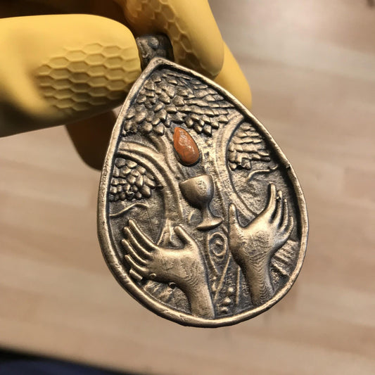 Elden Ring Talisman - Blessed Dew Talisman! or Blue Version