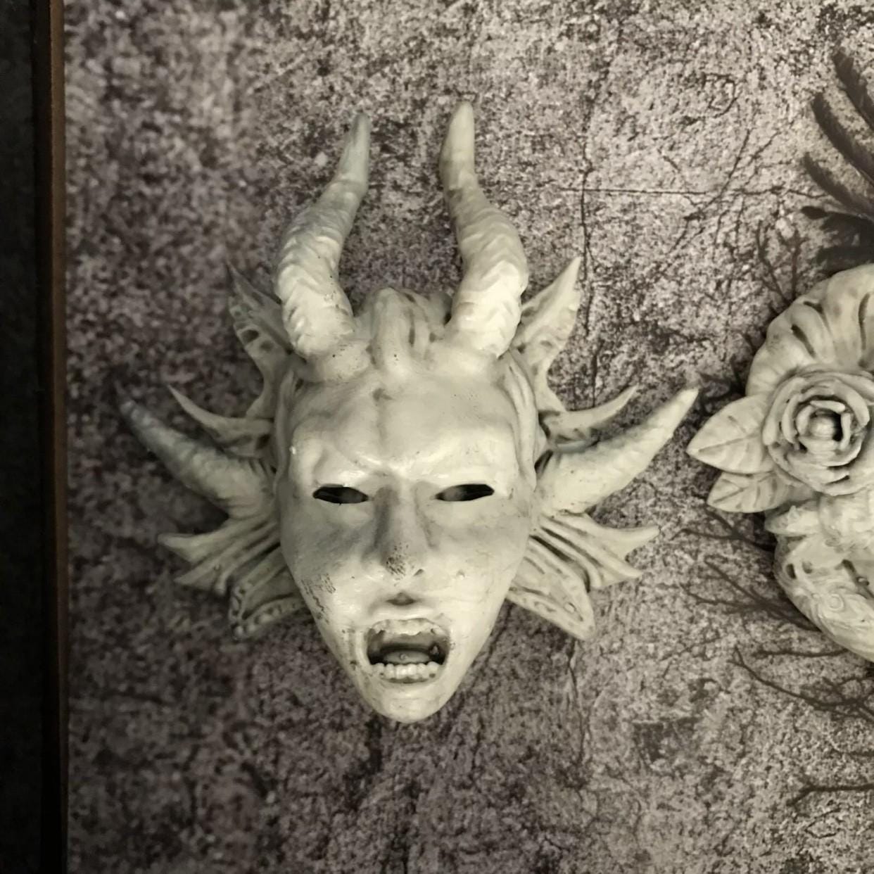 Resident Evil Village - Statue Head Keys That Open Lady Dimitrescu Castle!