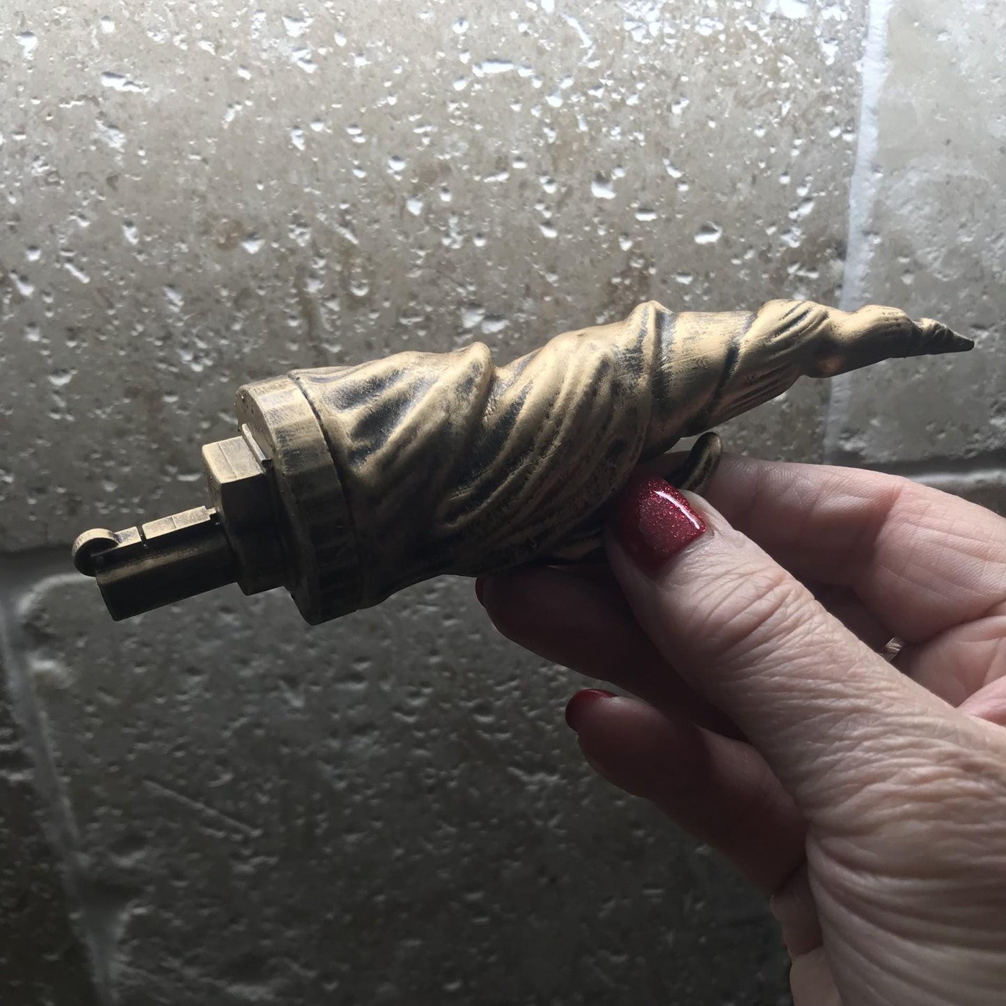 Resident Evil 4 Remake Unicorn Horn Key Replica - Collector’s Item