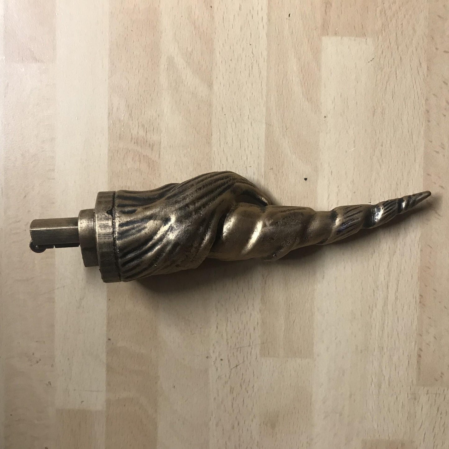 Resident Evil 4 Remake Unicorn Horn Key Replica - Collector’s Item