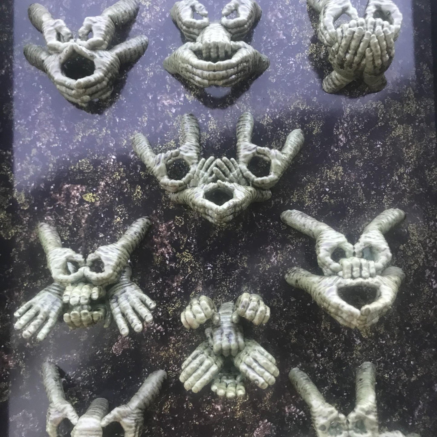 Labyrinth Helping Hands - Small and Medium Version! Large Version, link in Description!