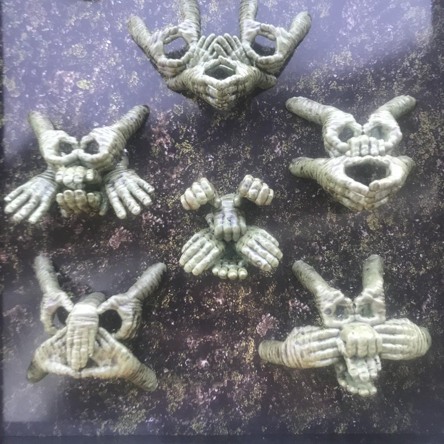 Labyrinth Helping Hands - Small and Medium Version! Large Version, link in Description!