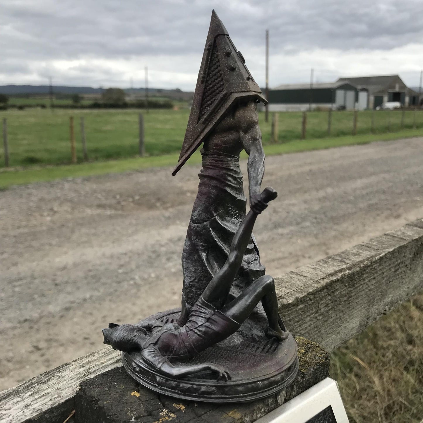 Silent Hill Pyramid head - High Quality Resin Statue! Silent Hill Model Figurine! Pyramidhead