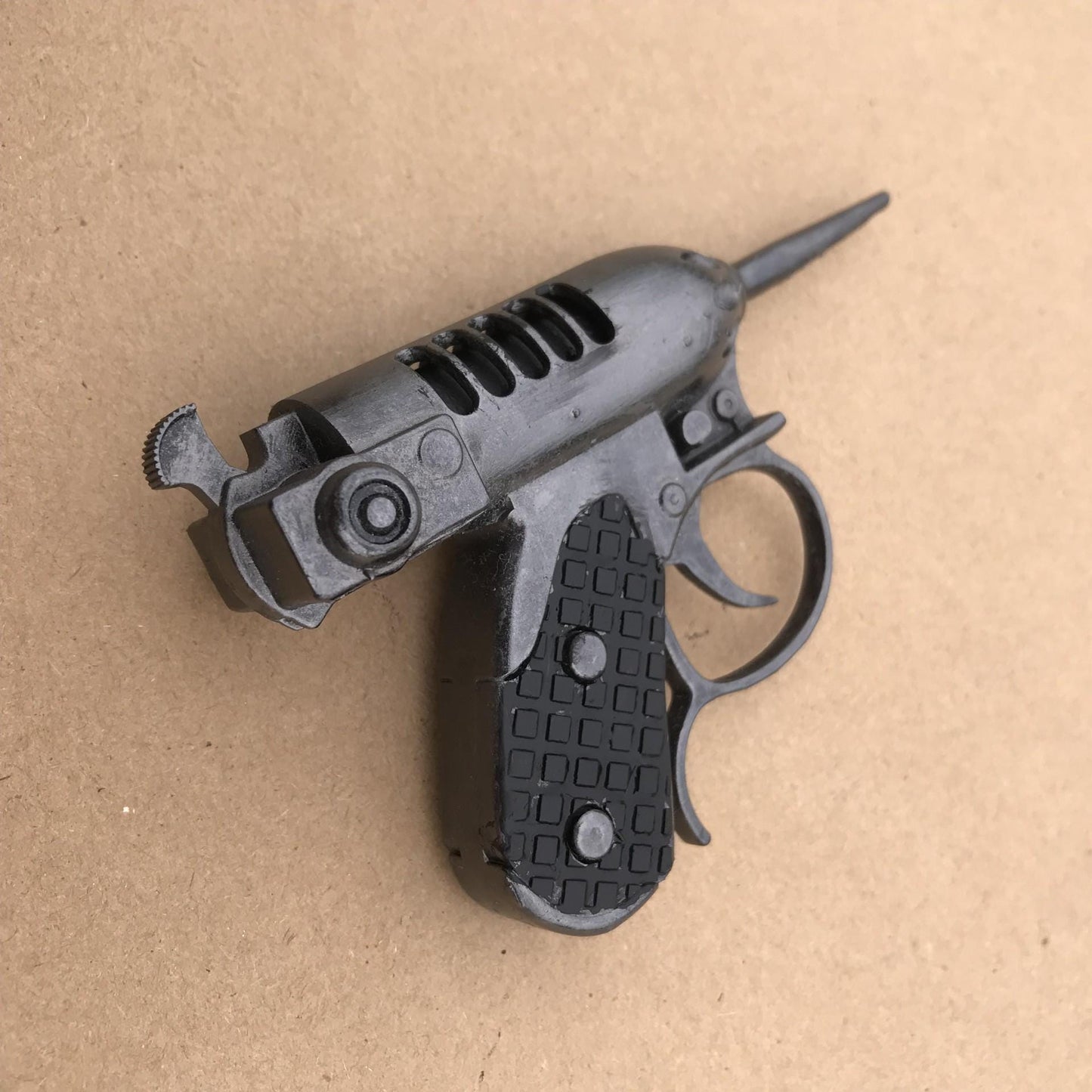 Men in Black Cosplay - Noisy Cricket Gun! MIB! Will Smiths Small Gun From Men in Black! Fan art! 1:1 Scale